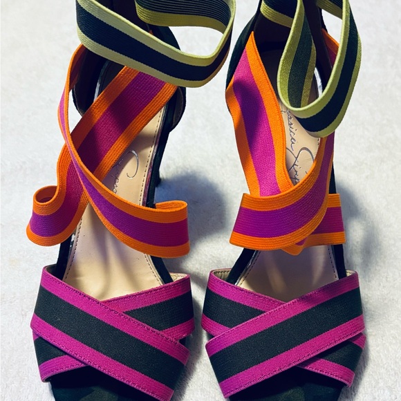 Brand New Heels By JESSICA SIMPSON - Size 6 M - Heel Height 4 Inches - box 79 - Picture 2 of 9